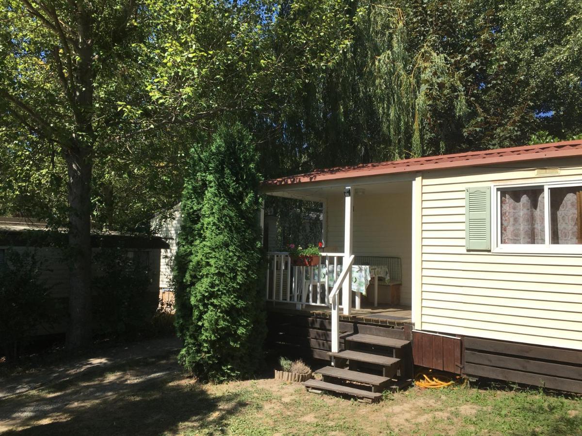 Mobile Home Avec Parking Chorges Zewnętrze zdjęcie
