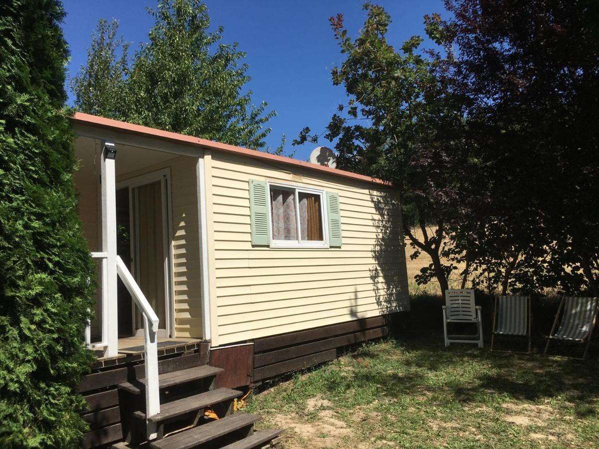 Mobile Home Avec Parking Chorges Zewnętrze zdjęcie